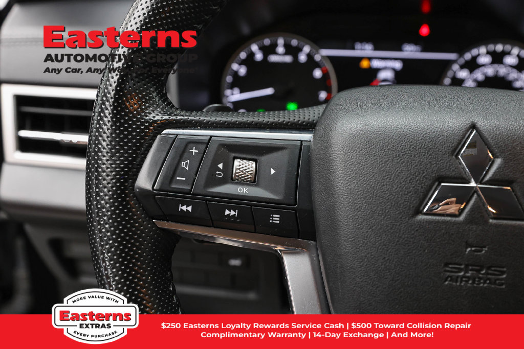 Used 2024 Mitsubishi Outlander SE FWD image 16