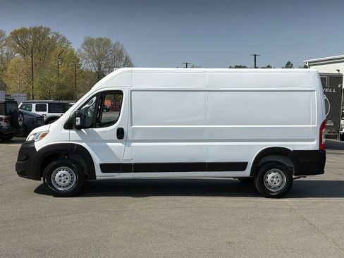 Used 2023 RAM ProMaster 2500 image 10