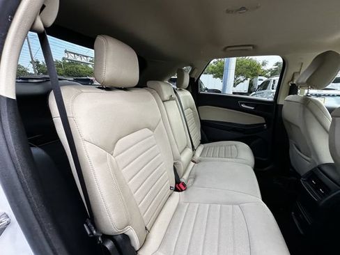 Certified 2020 Ford Edge SE FWD image 36