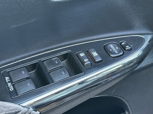 Used 2015 Toyota Avalon XLE image 13