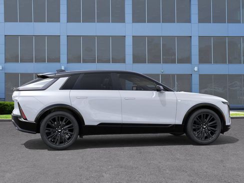 New 2026 Cadillac Lyriq Premium Sport image 5