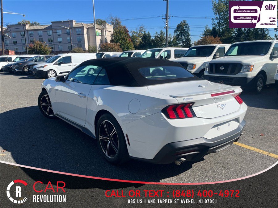 Used 2025 Ford Mustang Premium RWD image 6