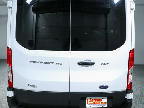 Used 2025 Ford Transit 350 XLT RWD image 8
