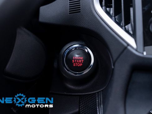 Used 2024 Subaru Forester Premium image 17