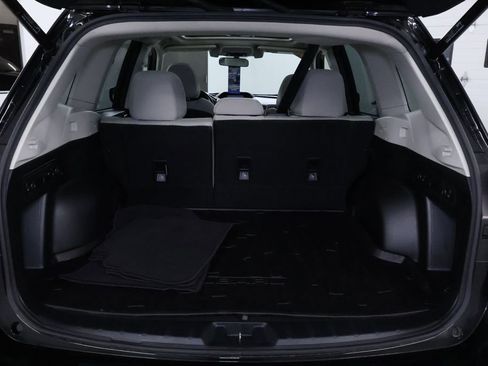 Used 2021 Subaru Forester Premium image 17