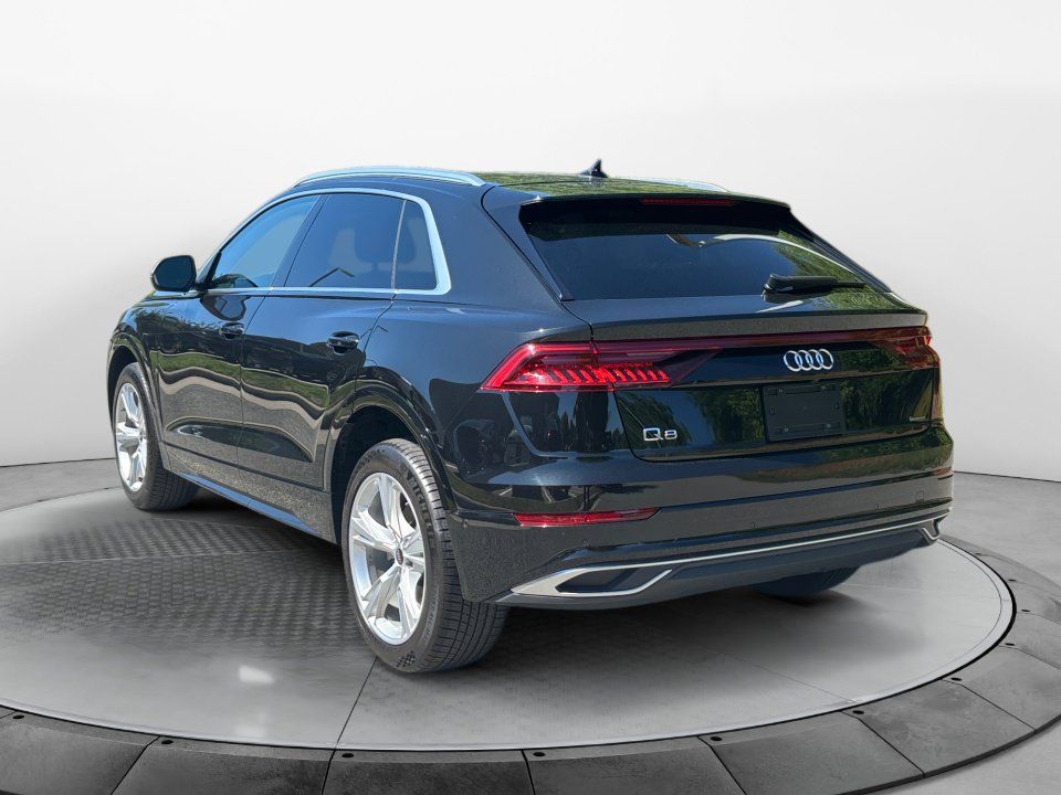 Used 2023 Audi Q8 Premium Plus AWD/4WD image 5
