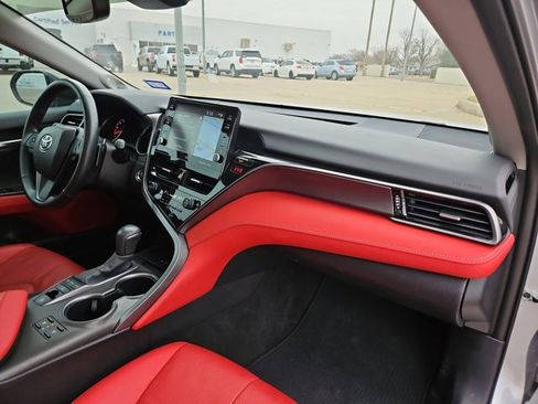 Used 2024 Toyota Camry XSE w/ Navigation Package image 24