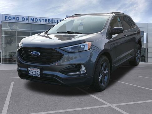 Used 2023 Ford Edge SEL w/ Sport Appearance Package image 8