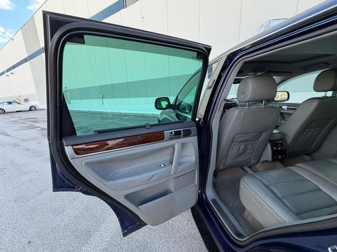 Used 2004 Volkswagen Touareg V8 image 30