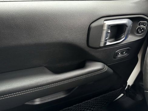 Used 2023 Jeep Wrangler Unlimited Sahara w/ Cold Weather Group image 32