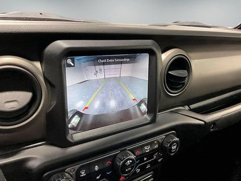 Used 2021 Jeep Gladiator Sport AWD/4WD image 15