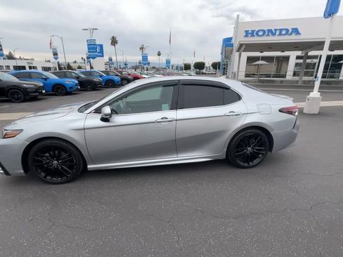 Used 2023 Toyota Camry XSE image 5