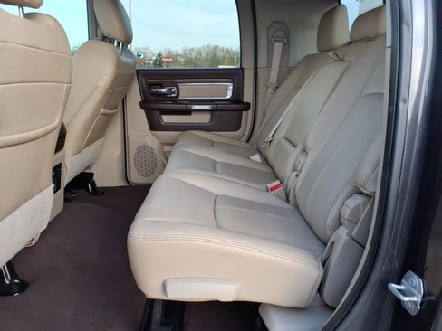 Used 2018 RAM 2500 Laramie image 9