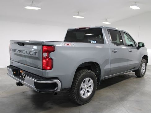Used 2024 Chevrolet Silverado 1500 LT image 11