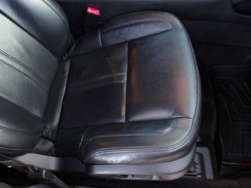 Used 2014 Lincoln MKS image 21