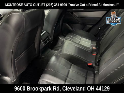 Used 2023 Land Rover Range Rover Velar R-Dynamic S image 35