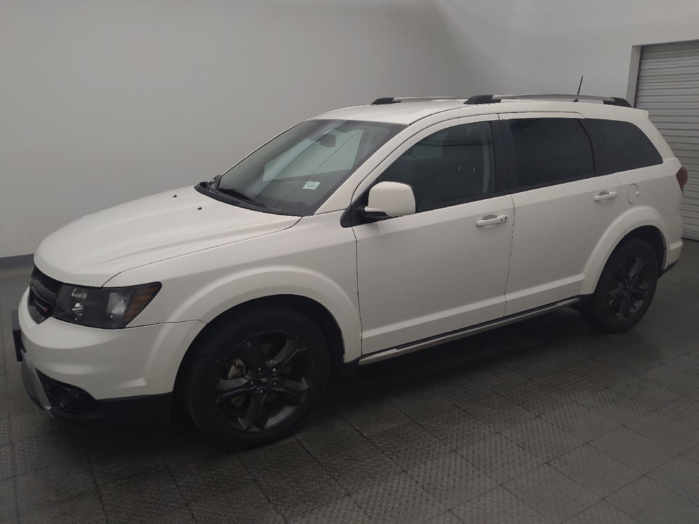 Used 2019 Dodge Journey Crossroad FWD image 2
