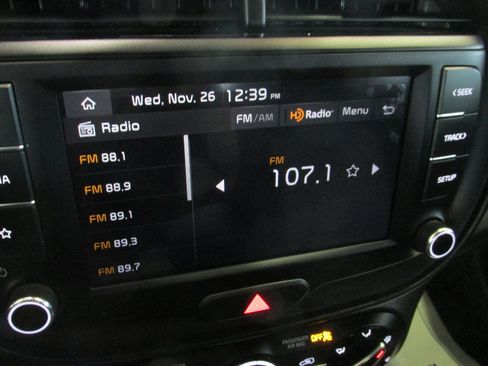 Used 2025 Kia Soul LX w/ LX Technology Package image 20