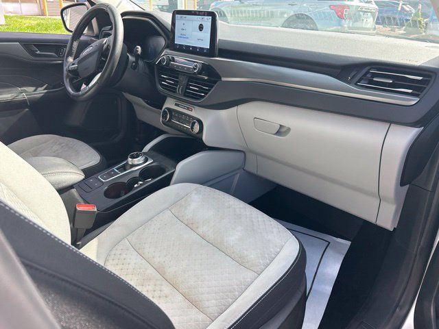 Used 2023 Ford Escape Active AWD/4WD image 10