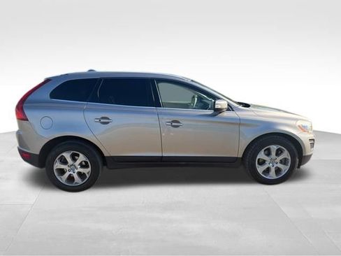 Used 2013 Volvo XC60 3.2 AWD/4WD image 2