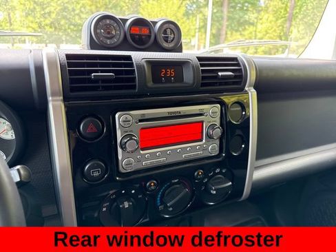 Used 2013 Toyota FJ Cruiser 4WD w/ Convenience Pkg image 16