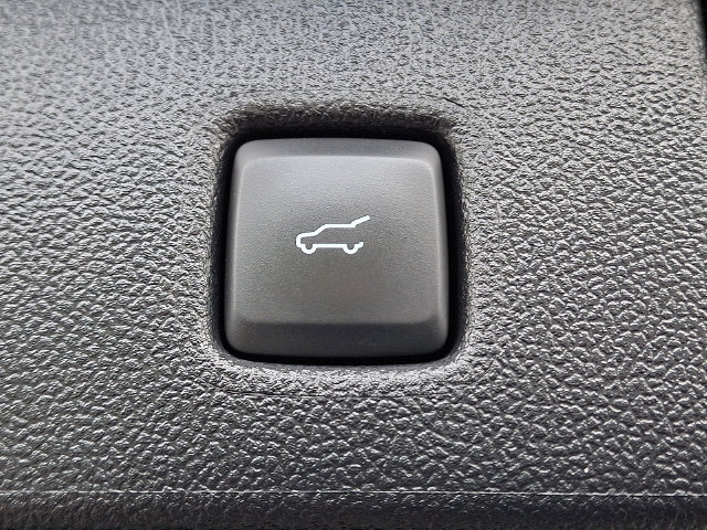 Used 2025 Ford Escape ST-Line Select AWD/4WD image 31