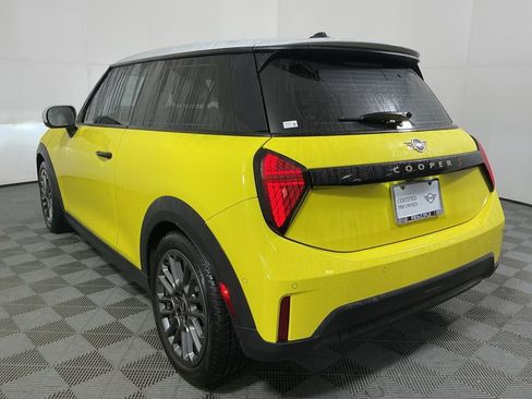 Certified 2025 MINI Cooper S image 7