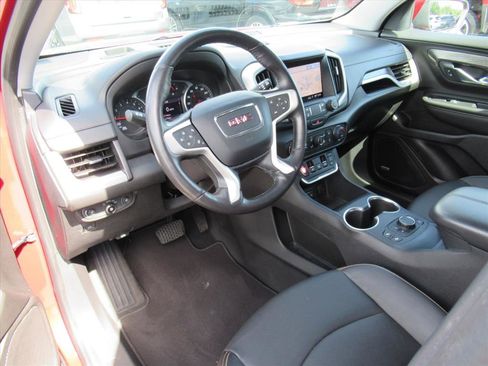 Used 2020 GMC Terrain SLT w/ Preferred Package image 16