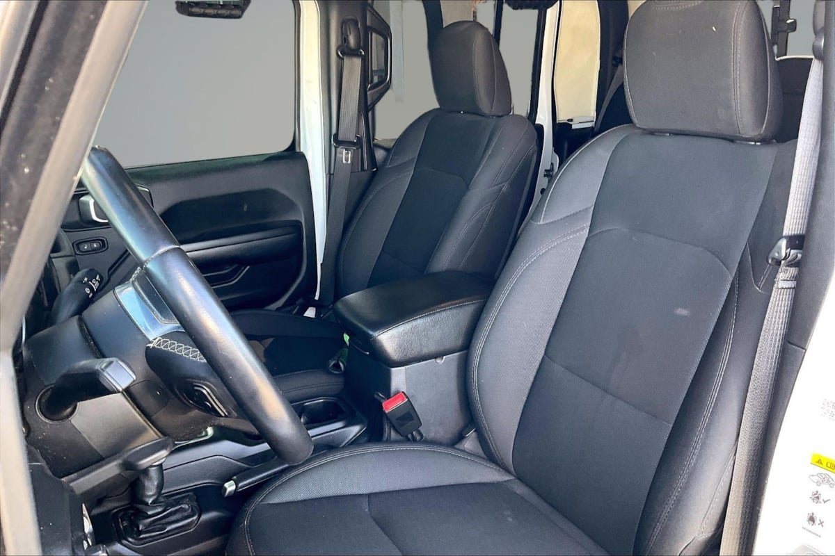 Used 2020 Jeep Gladiator Sport w/ Quick Order Package 24S AWD/4WD image 26