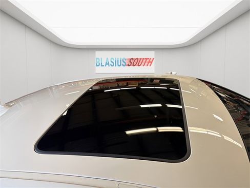 Used 2020 BMW 330i xDrive Sedan w/ Convenience Package image 29