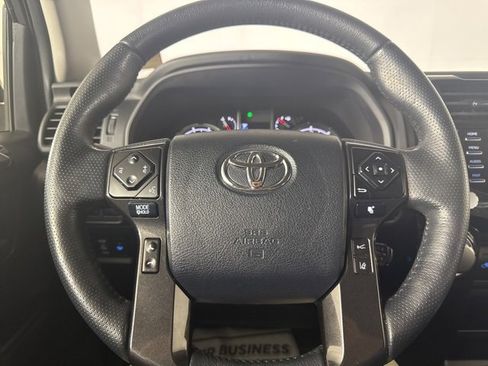 Used 2024 Toyota 4Runner TRD Off-Road Premium image 19
