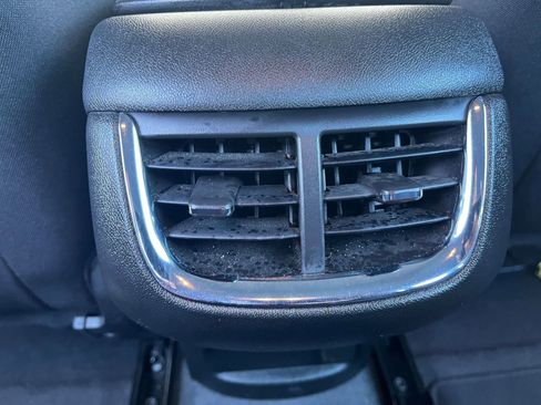 Used 2024 Chevrolet Malibu LT image 24