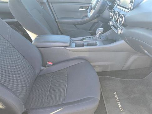 Used 2023 Nissan Sentra S image 12