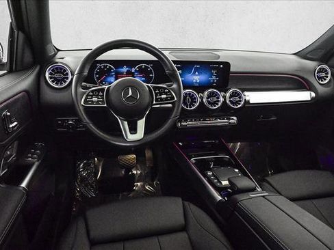 Certified 2023 Mercedes-Benz EQB 350 4MATIC SUV w/ Exclusive Package image 20