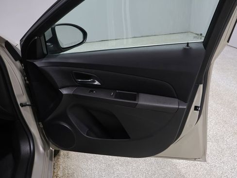 Used 2016 Chevrolet Cruze Eco image 22