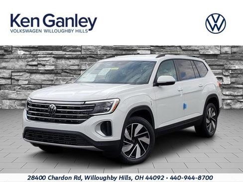 New 2025 Volkswagen Atlas SE image 1