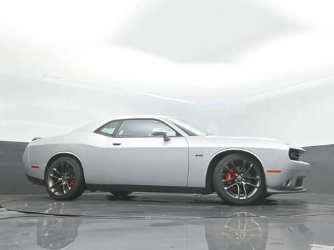 Used 2023 Dodge Challenger R/T w/ Performance Handling Group RWD image 29