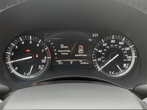 Used 2021 Toyota Highlander XLE image 19