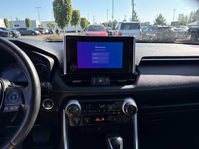 Used 2023 Toyota RAV4 XLE Premium AWD/4WD image 20