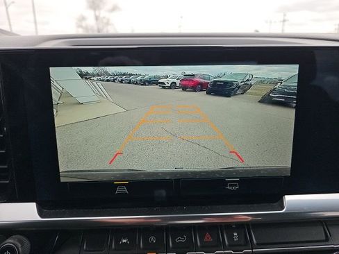 Used 2022 Chevrolet Silverado 1500 LT image 19