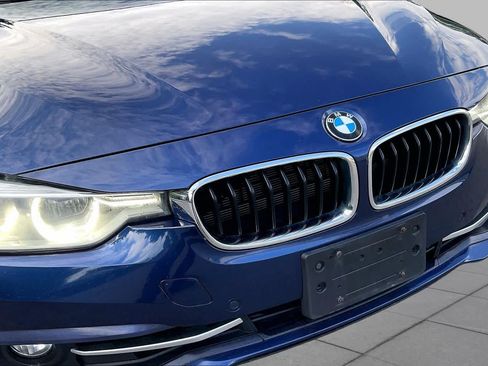 Used 2018 BMW 330i xDrive Sedan w/ Convenience Package AWD/4WD image 31