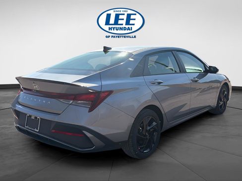 New 2026 Hyundai Elantra Sport image 6