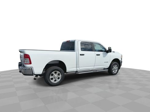 Used 2024 RAM 2500 Big Horn AWD/4WD image 9