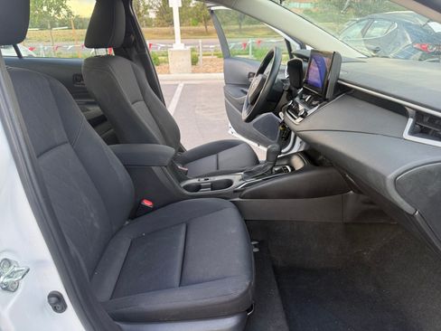 Certified 2025 Toyota Corolla LE FWD image 19