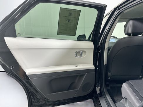 Used 2024 Hyundai Ioniq 5 SE image 26