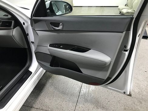 Used 2016 Kia Optima EX FWD image 12