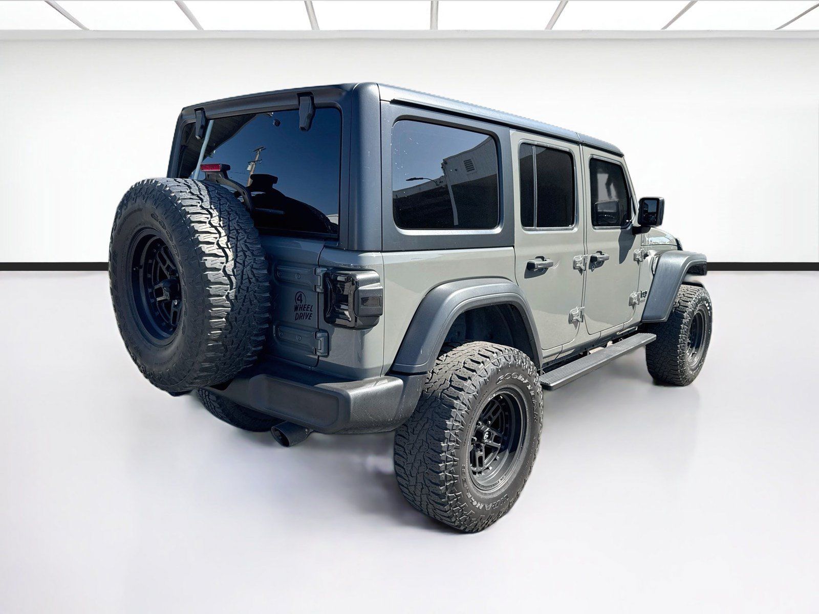 Used 2020 Jeep Wrangler Unlimited Sport AWD/4WD image 4