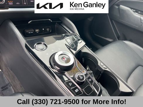 Certified 2024 Kia Sportage EX image 32