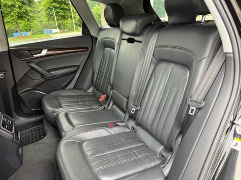 Used 2018 Audi Q5 2.0T Premium Plus w/ Premium Plus Package AWD/4WD image 41