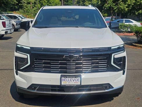 New 2026 Chevrolet Suburban High Country AWD/4WD image 8